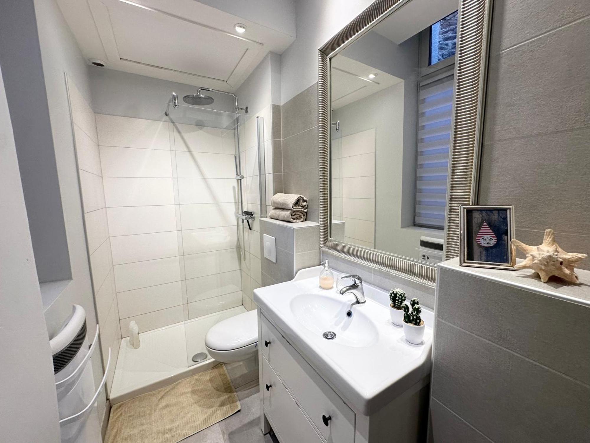 Appartement Le Bourg Hypercentre Wifi ロデーズ エクステリア 写真